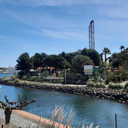 Appartement Situe Au Cap D'Agde Proche Plage Екстериор снимка
