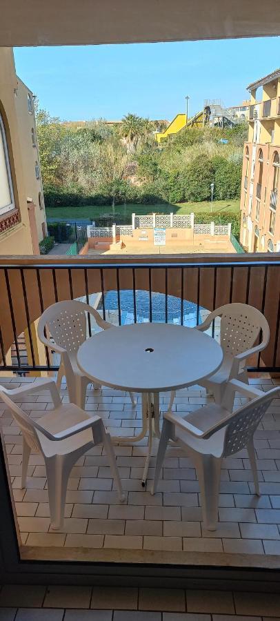 Appartement Situe Au Cap D'Agde Proche Plage Екстериор снимка